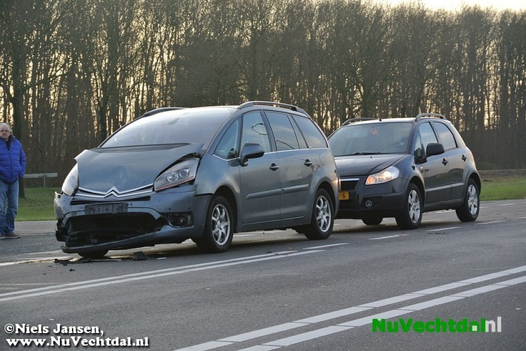 Video: Kettingbotsing Hessenweg N340 Dalfsen - Foto: Niels Jansen