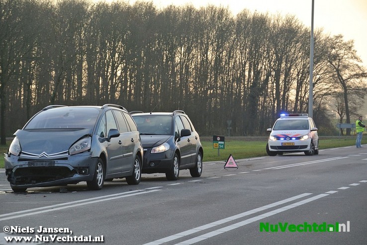 Video: Kettingbotsing Hessenweg N340 Dalfsen - Foto: Niels Jansen