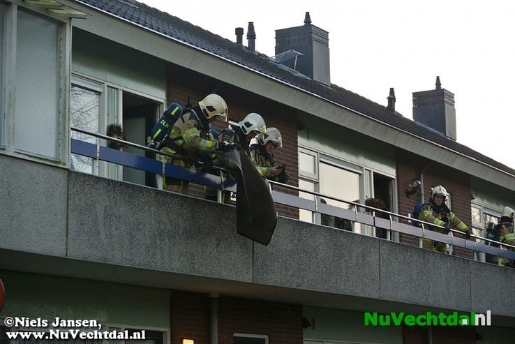 Woningbrand Badinckstraat Dalfsen - Foto: Niels Jansen