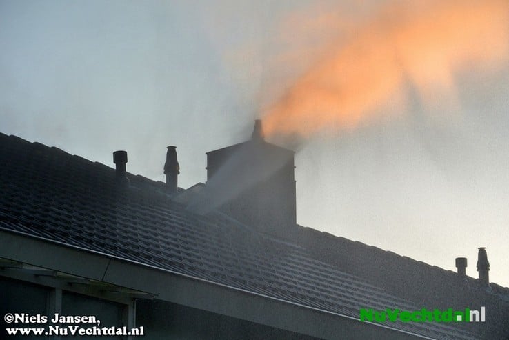 Woningbrand Badinckstraat Dalfsen - Foto: Niels Jansen