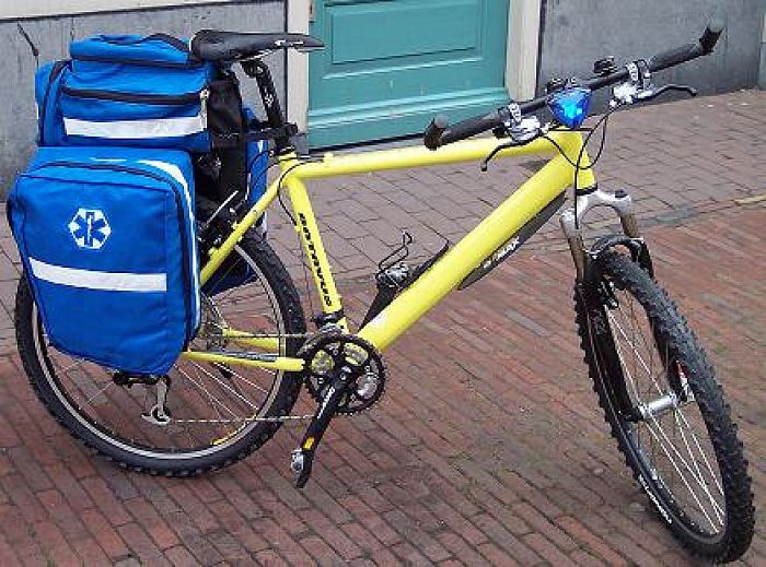 Fiets voor de EHBO-vereniging Hoonhorst-Dalfsen - Foto: Impressie