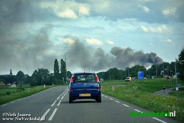 Rook brand Wapenveld te zien in Dalfsen - Foto: Niels Jansen