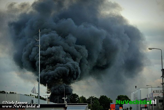 Rook brand Wapenveld te zien in Dalfsen - Foto: Niels Jansen