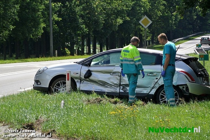 Gewonden bij ongeval N35 / Hagenweg Laag Zuthem - Foto: Niels Jansen