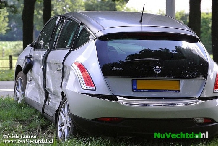Gewonden bij ongeval N35 / Hagenweg Laag Zuthem - Foto: Niels Jansen