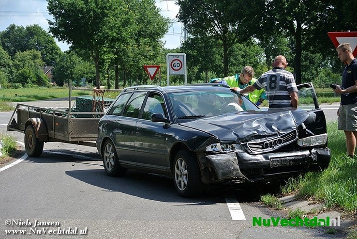 Gewonden bij ongeval N35 / Hagenweg Laag Zuthem - Foto: Niels Jansen