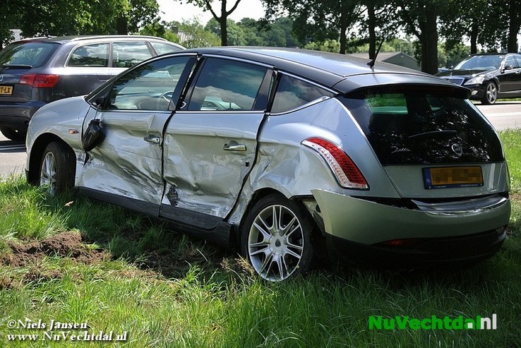 Gewonden bij ongeval N35 / Hagenweg Laag Zuthem - Foto: Niels Jansen