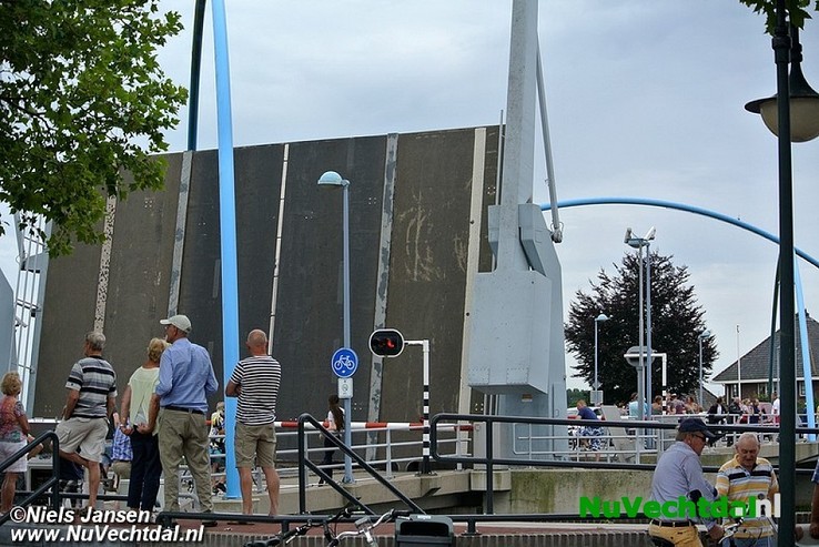 Storing brug Dalfsen, verkeer ruim een uur vast - Foto: Niels Jansen